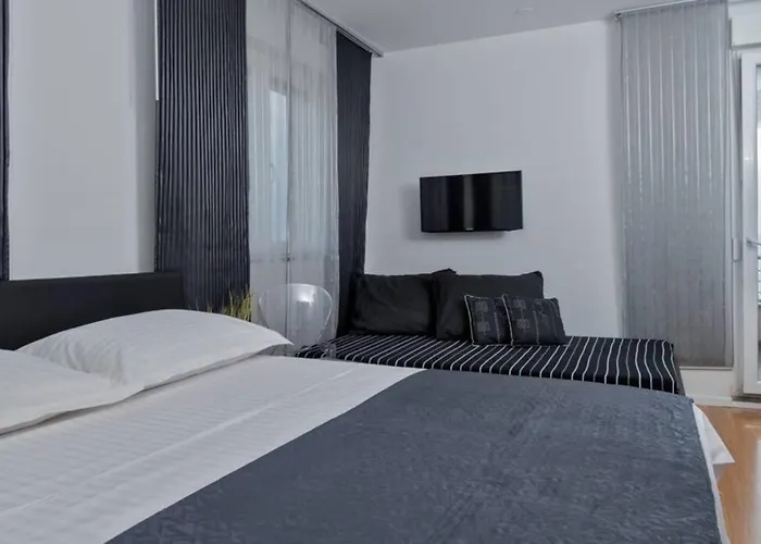 Ensidia Luxury Lejlighed *