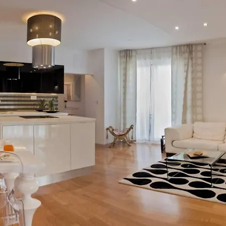 Ensidia Luxury Apartment