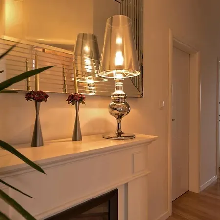 Ensidia Luxury Apartman *